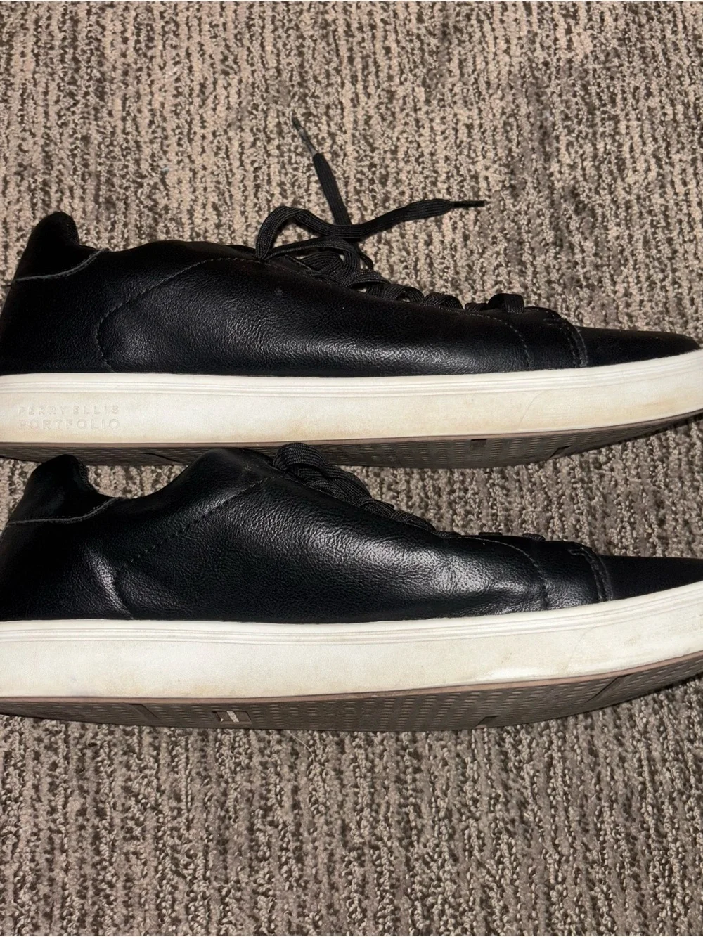 Perry Ellis sleek black